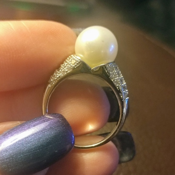 Sterling silver pearl ring - Picture 4 of 4